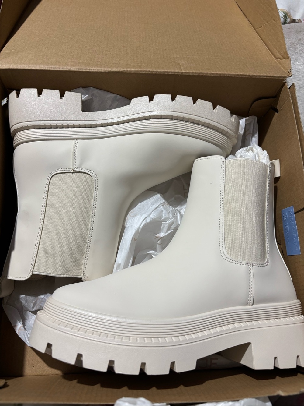 Boots size 6.5